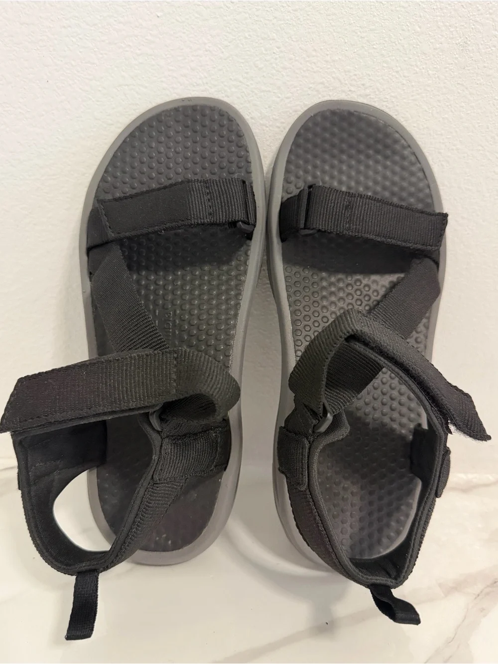 Columbia Wave Train Men’s outdoor sport sandal black adjustable strap Sz 9